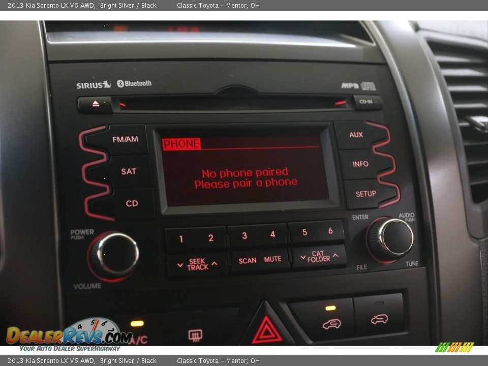 2013 Kia Sorento LX V6 AWD Bright Silver / Black Photo #11