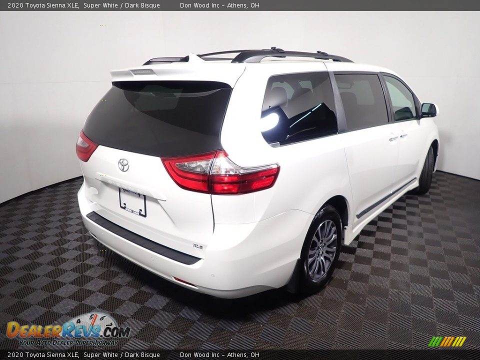 2020 Toyota Sienna XLE Super White / Dark Bisque Photo #18