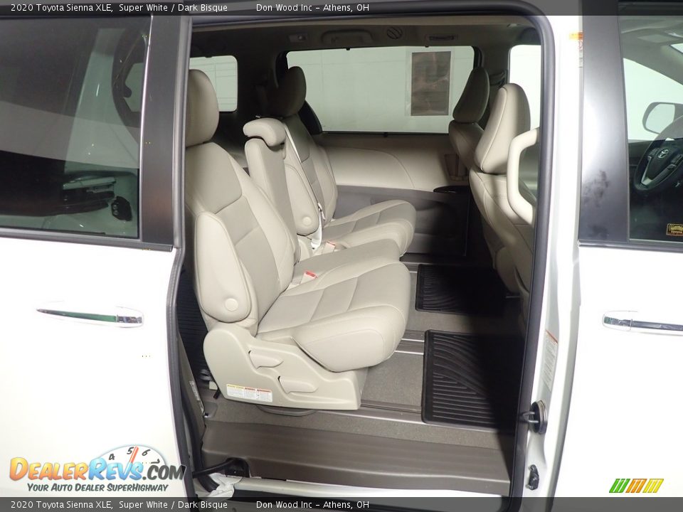 2020 Toyota Sienna XLE Super White / Dark Bisque Photo #35
