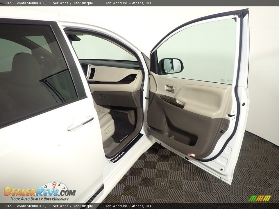 2020 Toyota Sienna XLE Super White / Dark Bisque Photo #36