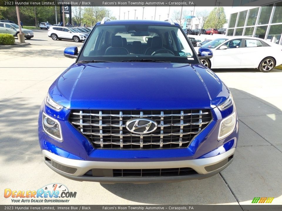 2023 Hyundai Venue Limited Intense Blue / Black Photo #8