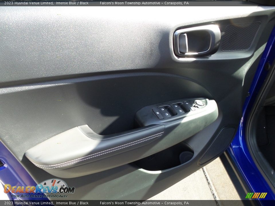 2023 Hyundai Venue Limited Intense Blue / Black Photo #14