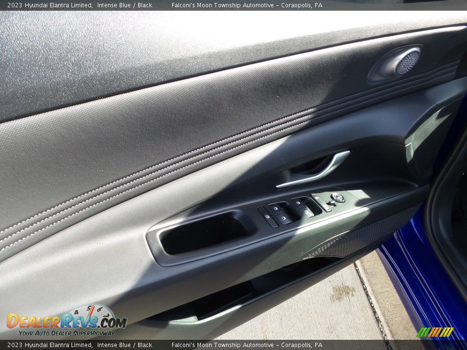 2023 Hyundai Elantra Limited Intense Blue / Black Photo #14