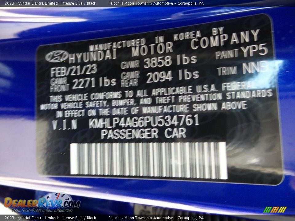 2023 Hyundai Elantra Limited Intense Blue / Black Photo #18