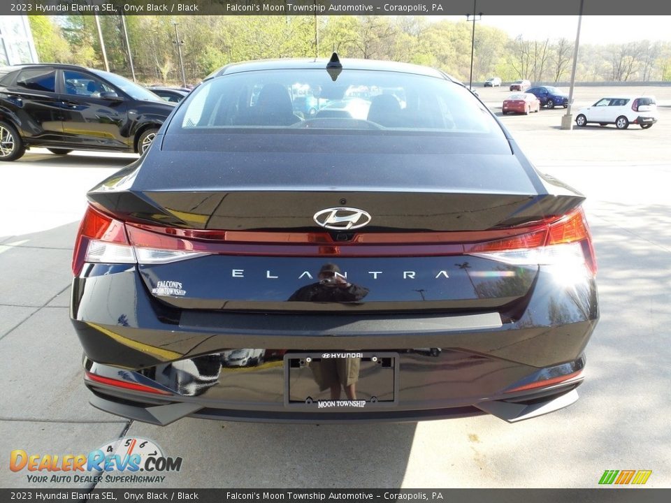 2023 Hyundai Elantra SEL Onyx Black / Black Photo #3