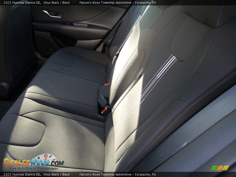 2023 Hyundai Elantra SEL Onyx Black / Black Photo #12