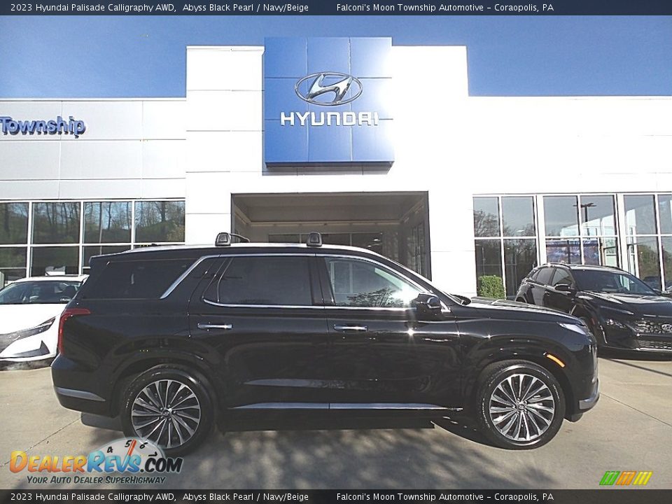 2023 Hyundai Palisade Calligraphy AWD Abyss Black Pearl / Navy/Beige Photo #1