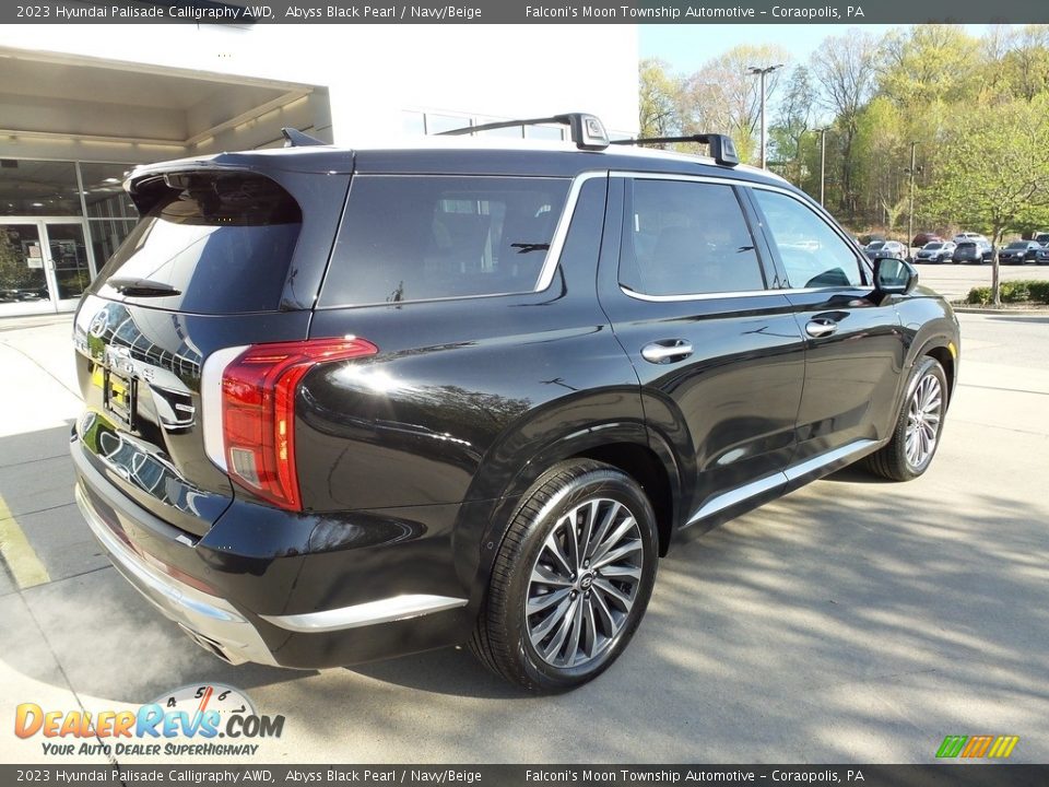 2023 Hyundai Palisade Calligraphy AWD Abyss Black Pearl / Navy/Beige Photo #2