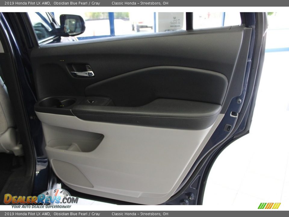 2019 Honda Pilot LX AWD Obsidian Blue Pearl / Gray Photo #17