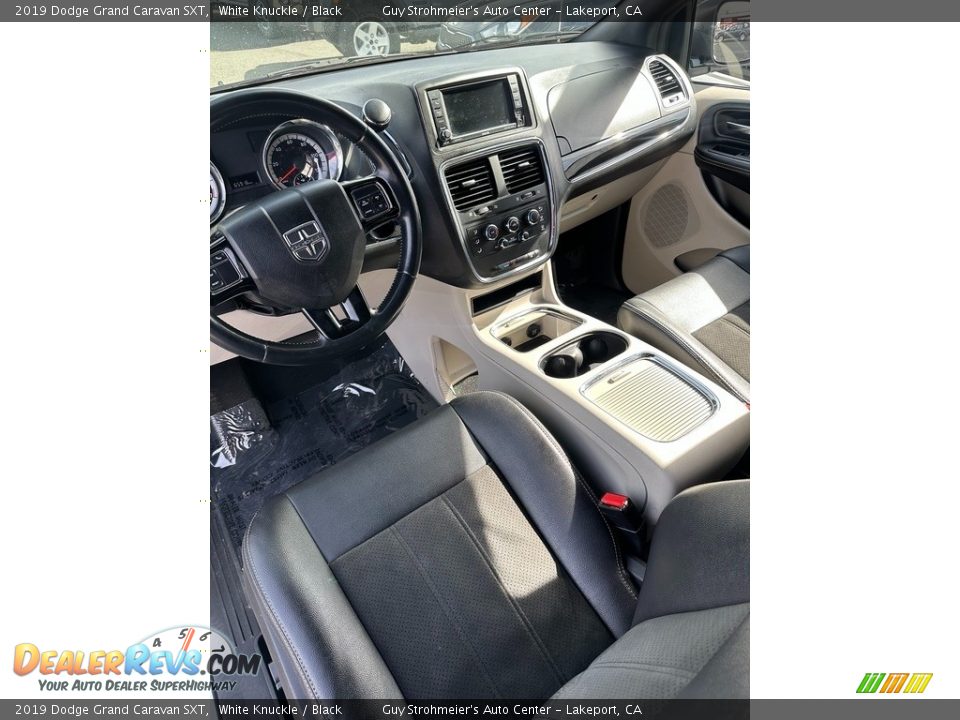 2019 Dodge Grand Caravan SXT White Knuckle / Black Photo #11