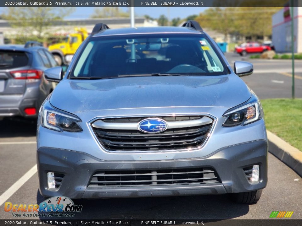 2020 Subaru Outback 2.5i Premium Ice Silver Metallic / Slate Black Photo #2