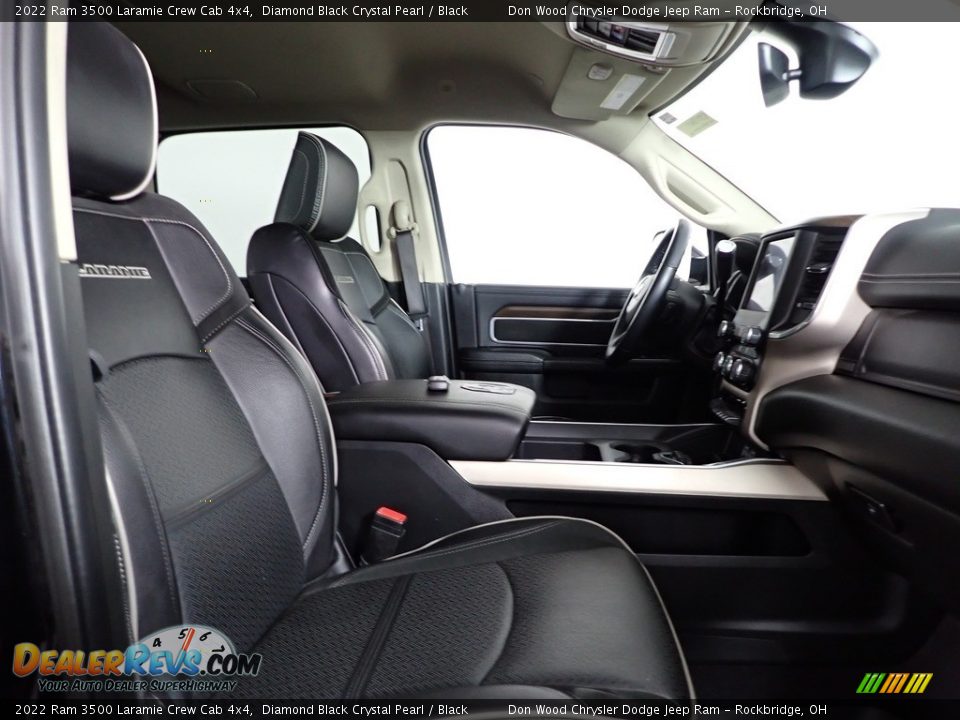 2022 Ram 3500 Laramie Crew Cab 4x4 Diamond Black Crystal Pearl / Black Photo #28