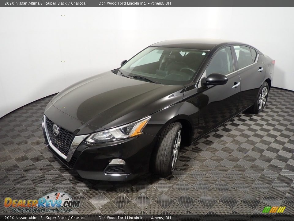 2020 Nissan Altima S Super Black / Charcoal Photo #9