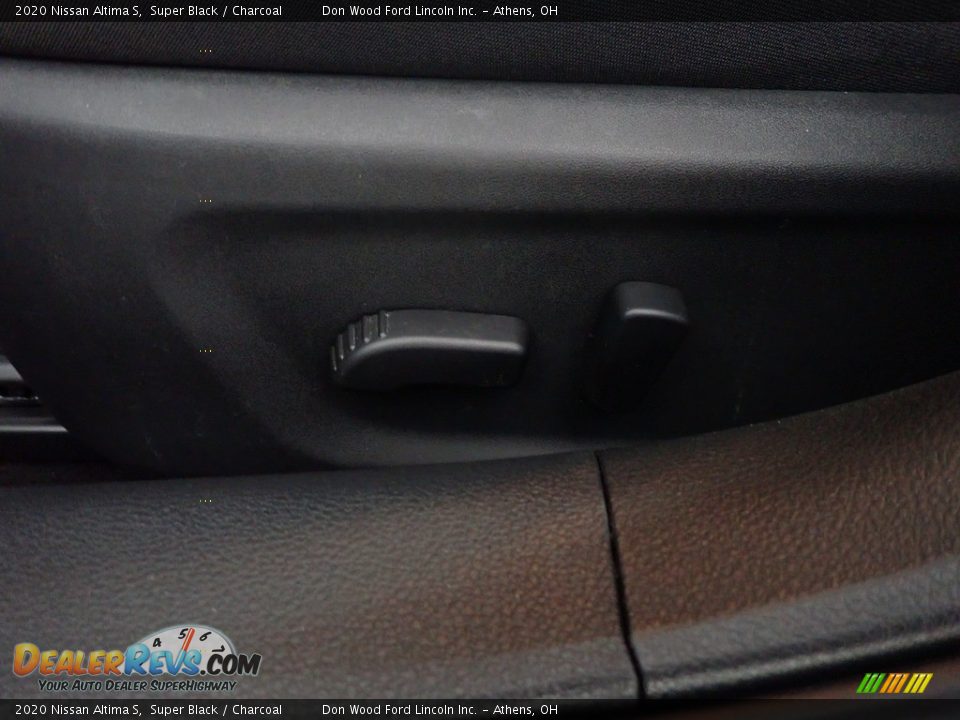 2020 Nissan Altima S Super Black / Charcoal Photo #21