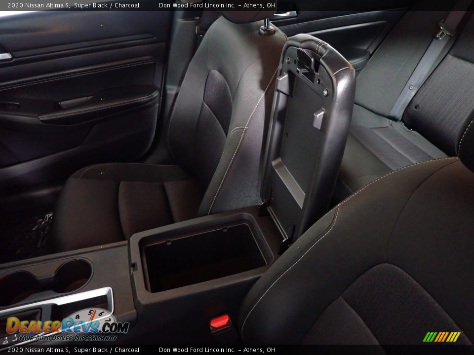 2020 Nissan Altima S Super Black / Charcoal Photo #31