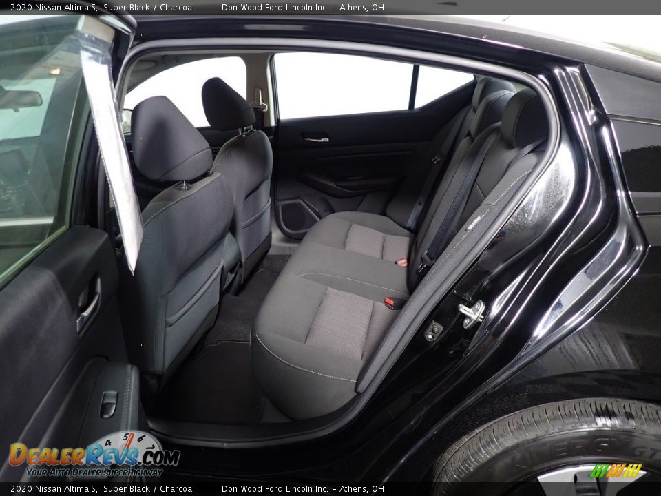 2020 Nissan Altima S Super Black / Charcoal Photo #33