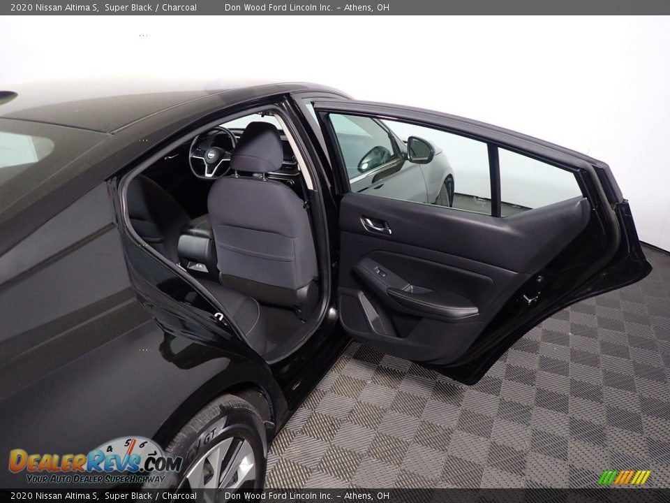 2020 Nissan Altima S Super Black / Charcoal Photo #34