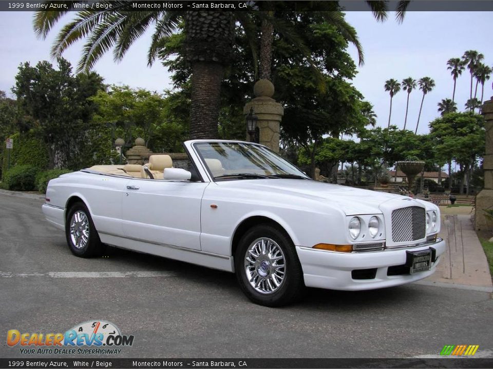 Front 3/4 View of 1999 Bentley Azure  Photo #1