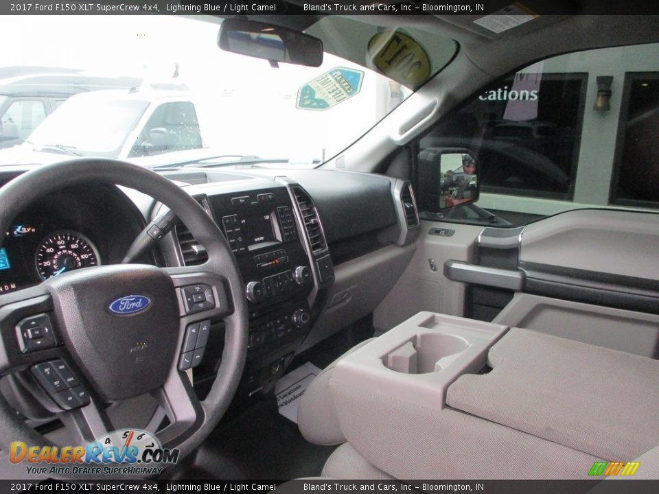2017 Ford F150 XLT SuperCrew 4x4 Lightning Blue / Light Camel Photo #8