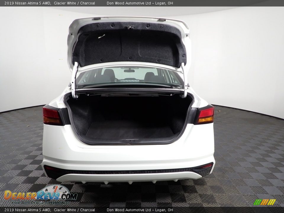 2019 Nissan Altima S AWD Glacier White / Charcoal Photo #8