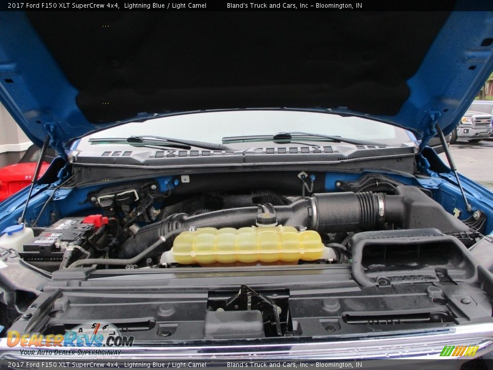 2017 Ford F150 XLT SuperCrew 4x4 Lightning Blue / Light Camel Photo #32