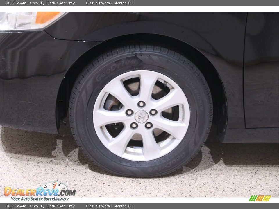 2010 Toyota Camry LE Black / Ash Gray Photo #19