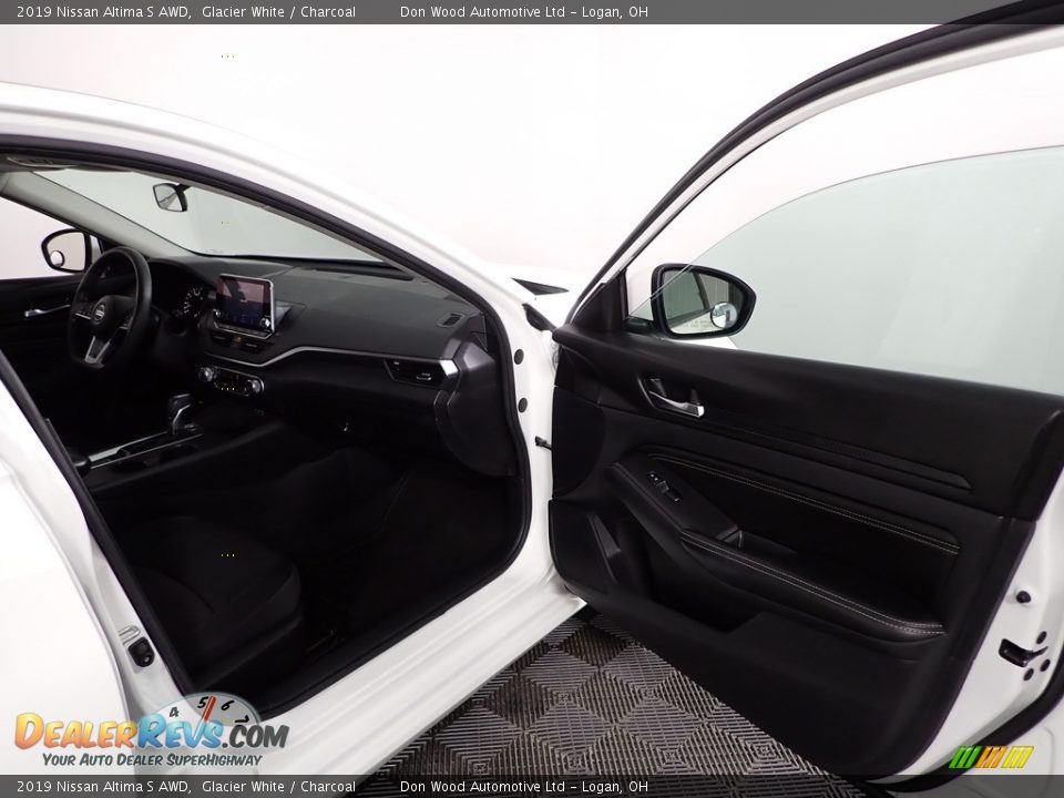 2019 Nissan Altima S AWD Glacier White / Charcoal Photo #25