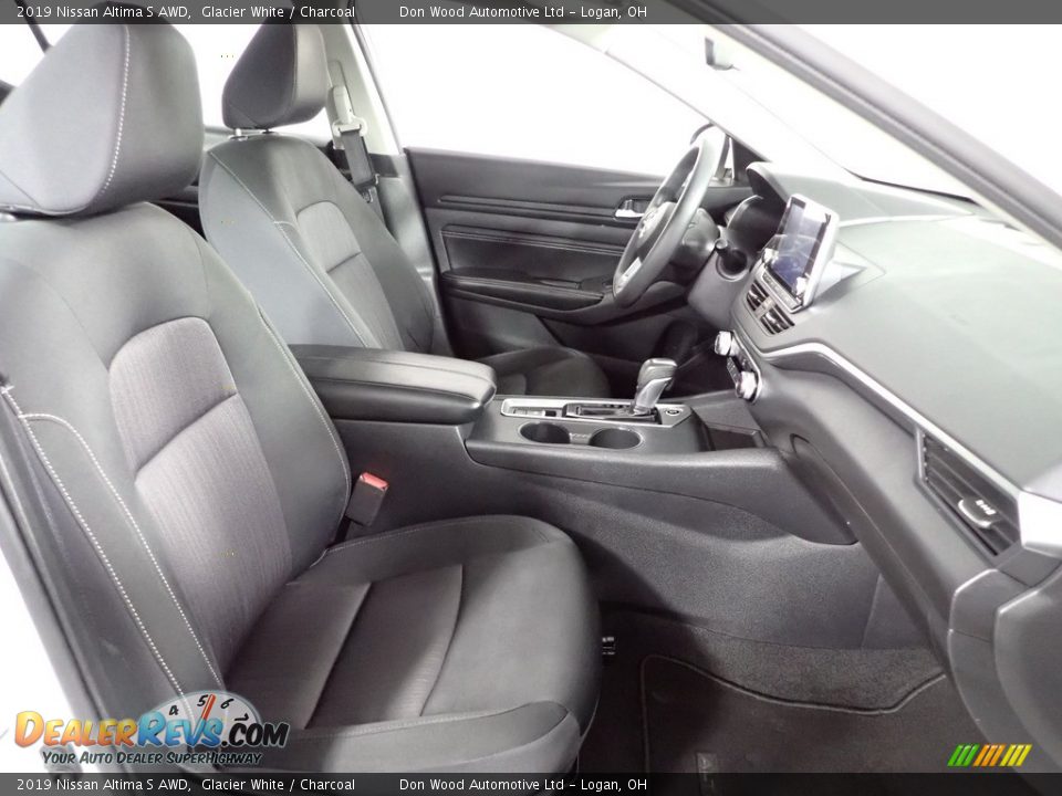 2019 Nissan Altima S AWD Glacier White / Charcoal Photo #26