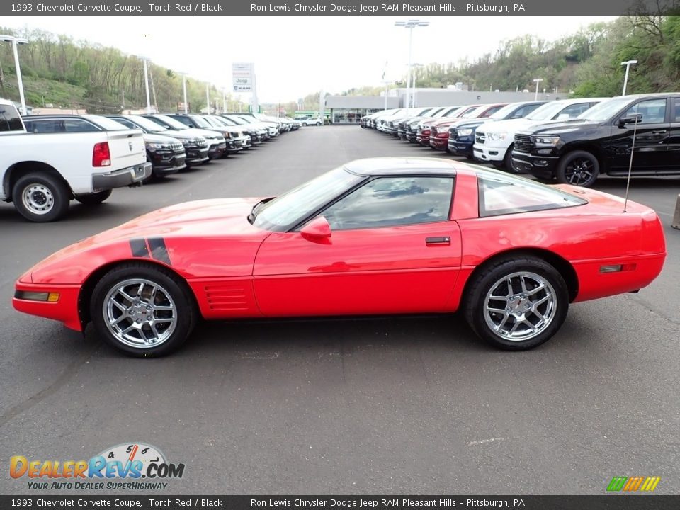 1993 Chevrolet Corvette Coupe Torch Red / Black Photo #2