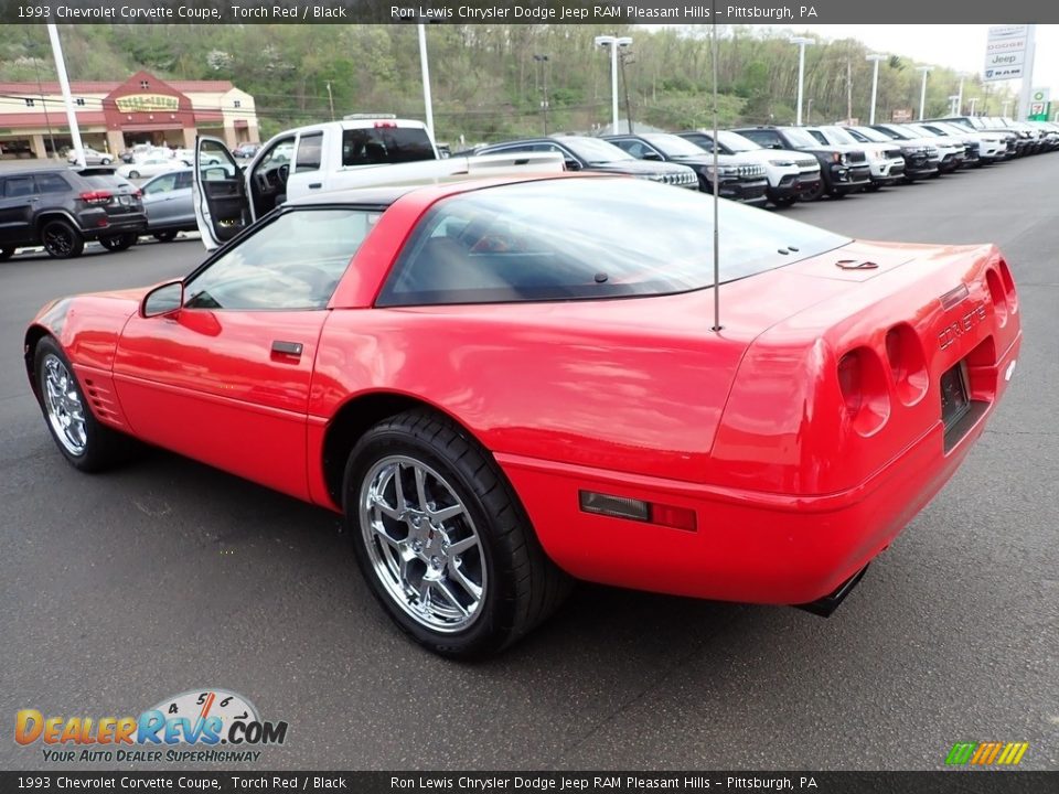 1993 Chevrolet Corvette Coupe Torch Red / Black Photo #3