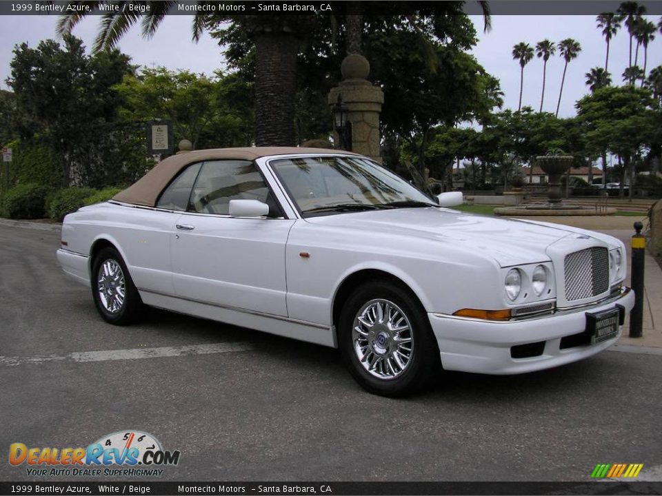 Front 3/4 View of 1999 Bentley Azure  Photo #16