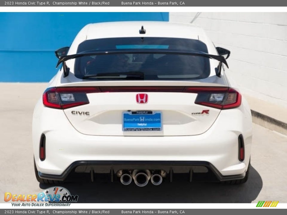 Exhaust of 2023 Honda Civic Type R Photo #7