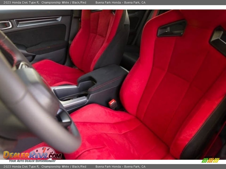 Front Seat of 2023 Honda Civic Type R Photo #28