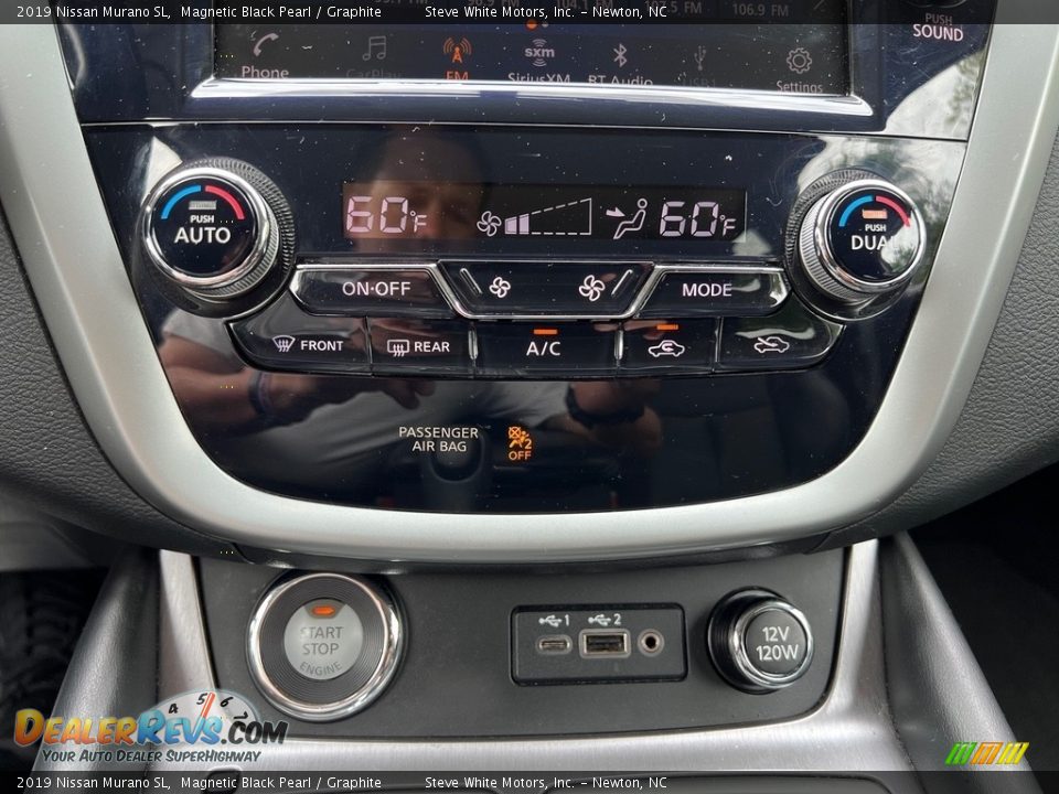 Controls of 2019 Nissan Murano SL Photo #26