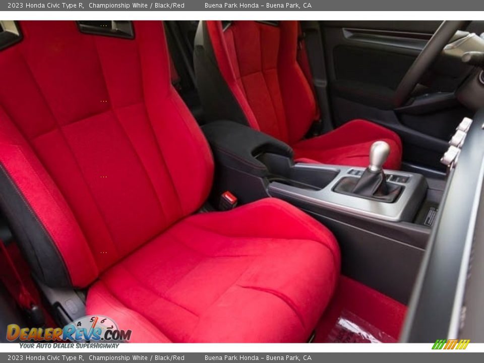 Front Seat of 2023 Honda Civic Type R Photo #34