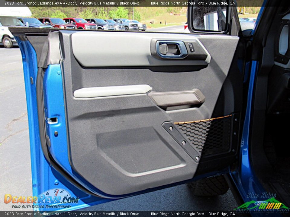 2023 Ford Bronco Badlands 4X4 4-Door Velocity Blue Metallic / Black Onyx Photo #10