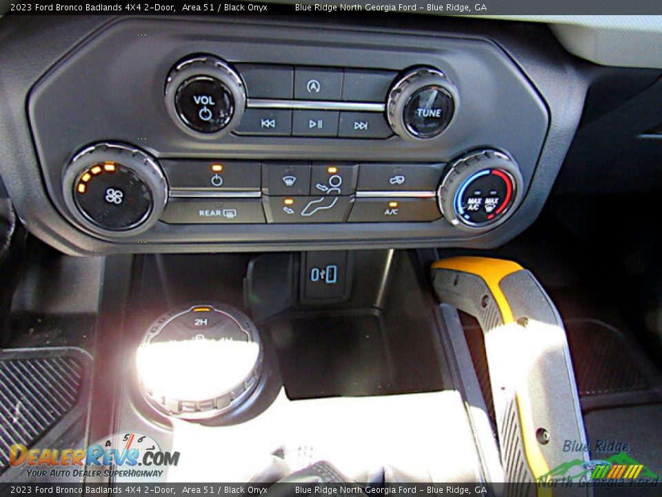 Controls of 2023 Ford Bronco Badlands 4X4 2-Door Photo #18