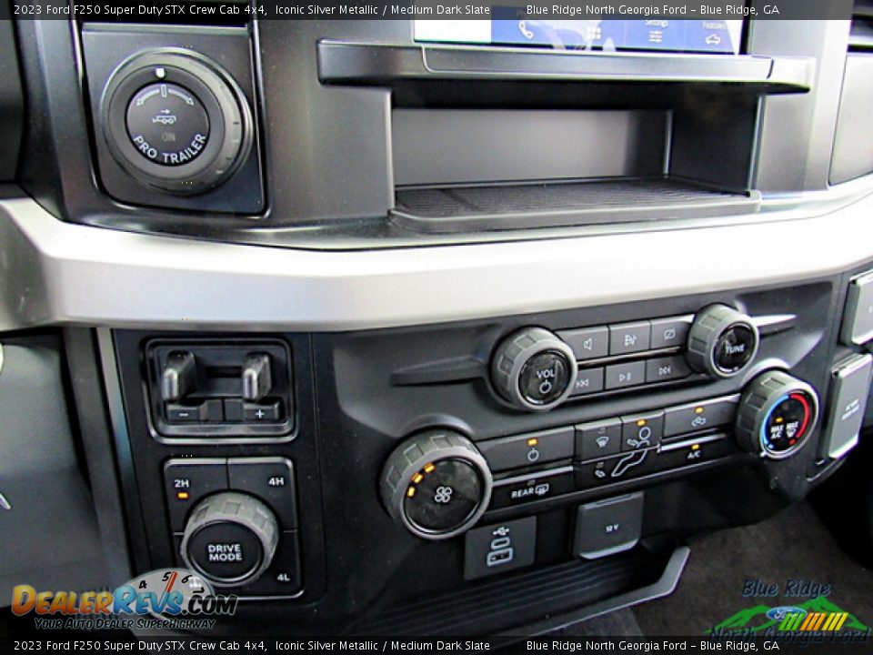 Controls of 2023 Ford F250 Super Duty STX Crew Cab 4x4 Photo #22