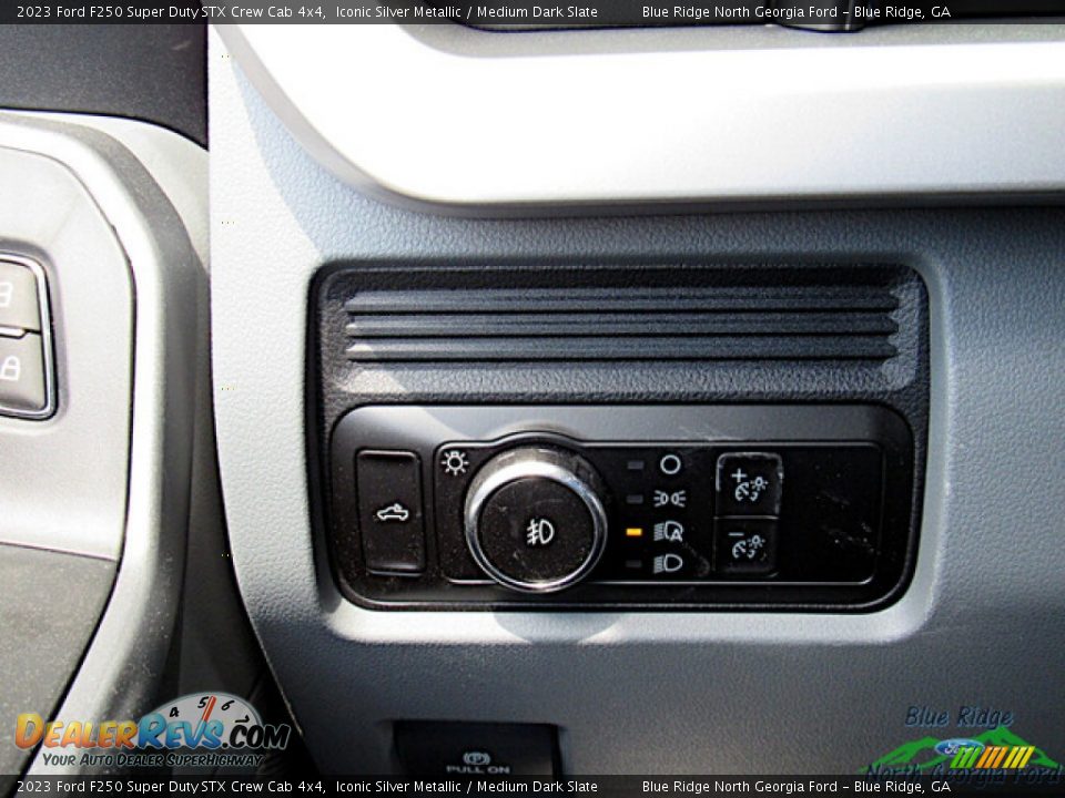Controls of 2023 Ford F250 Super Duty STX Crew Cab 4x4 Photo #23