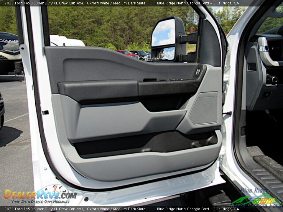 Door Panel of 2023 Ford F450 Super Duty XL Crew Cab 4x4 Photo #10