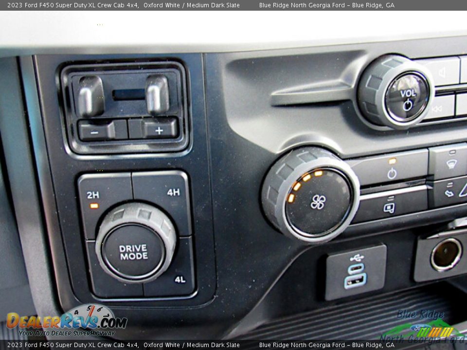 Controls of 2023 Ford F450 Super Duty XL Crew Cab 4x4 Photo #21