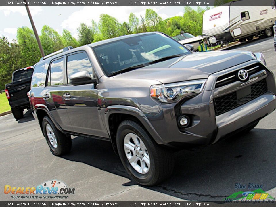 2021 Toyota 4Runner SR5 Magnetic Gray Metallic / Black/Graphite Photo #27