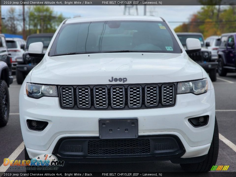 2019 Jeep Grand Cherokee Altitude 4x4 Bright White / Black Photo #2