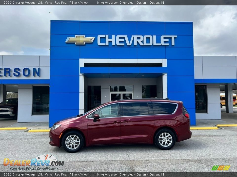 Velvet Red Pearl 2021 Chrysler Voyager LXI Photo #1