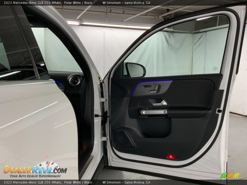 Door Panel of 2023 Mercedes-Benz GLB 250 4Matic Photo #31