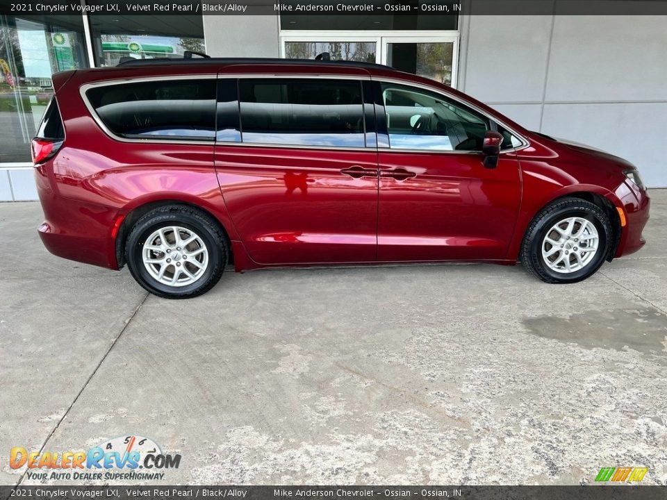 2021 Chrysler Voyager LXI Velvet Red Pearl / Black/Alloy Photo #6