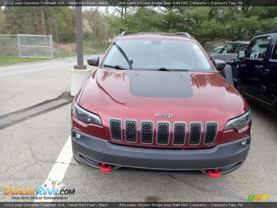 2019 Jeep Cherokee Trailhawk 4x4 Velvet Red Pearl / Black Photo #2