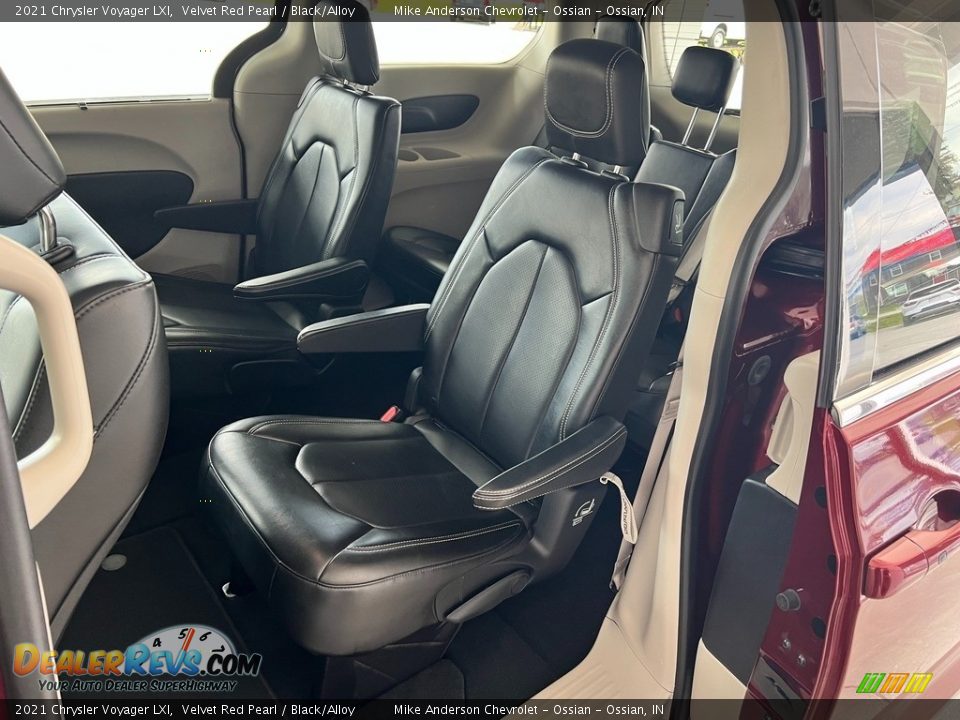 Rear Seat of 2021 Chrysler Voyager LXI Photo #25