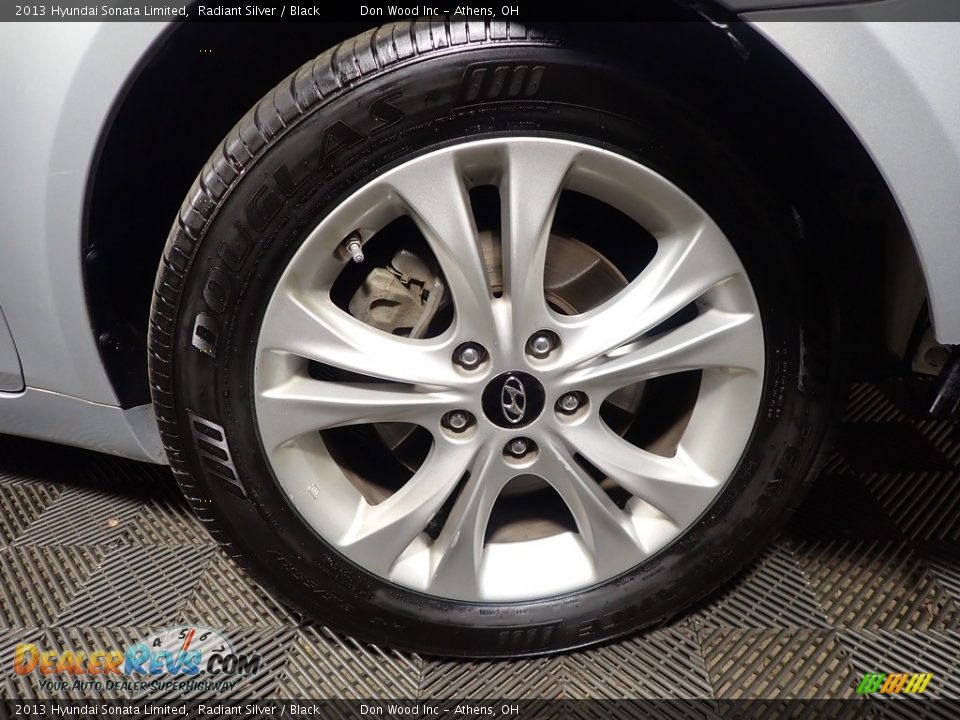 2013 Hyundai Sonata Limited Radiant Silver / Black Photo #17