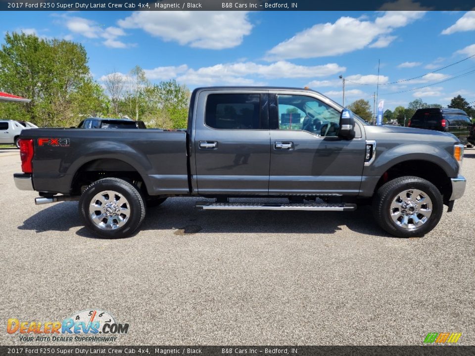 2017 Ford F250 Super Duty Lariat Crew Cab 4x4 Magnetic / Black Photo #1